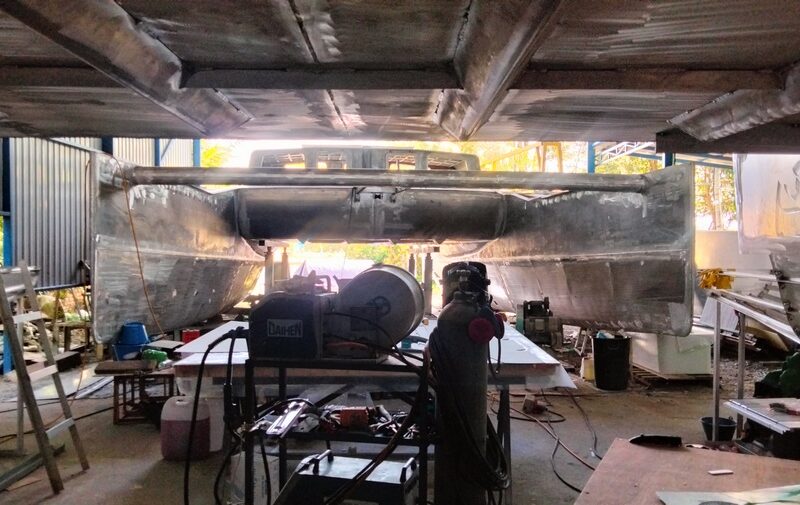 Mumby 48 catamaran construction