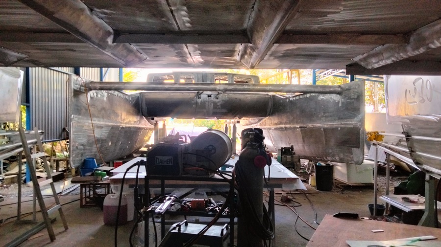 Mumby 48 catamaran construction